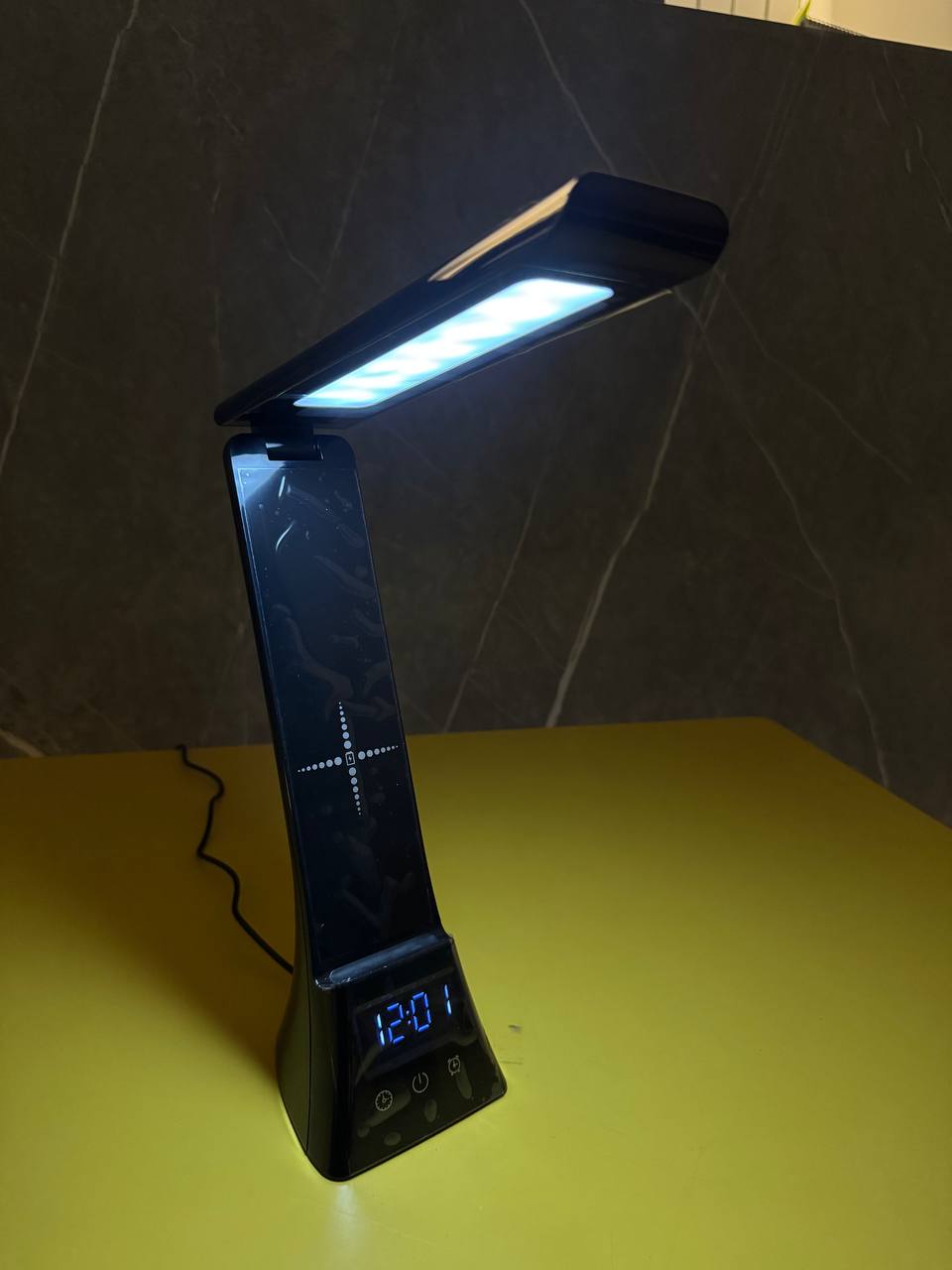 چراغ مطالعه وایر لس استند دار